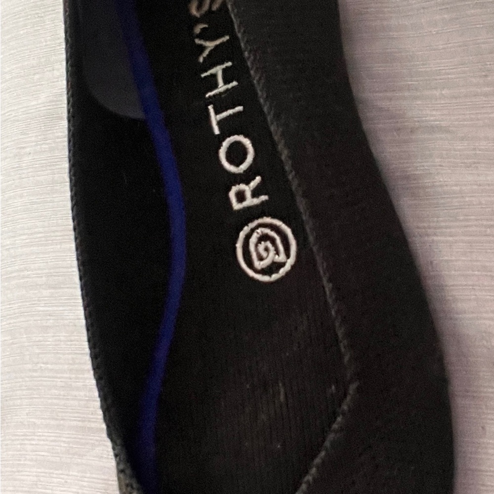Rothy's size 7 1/2  hard to find white halo